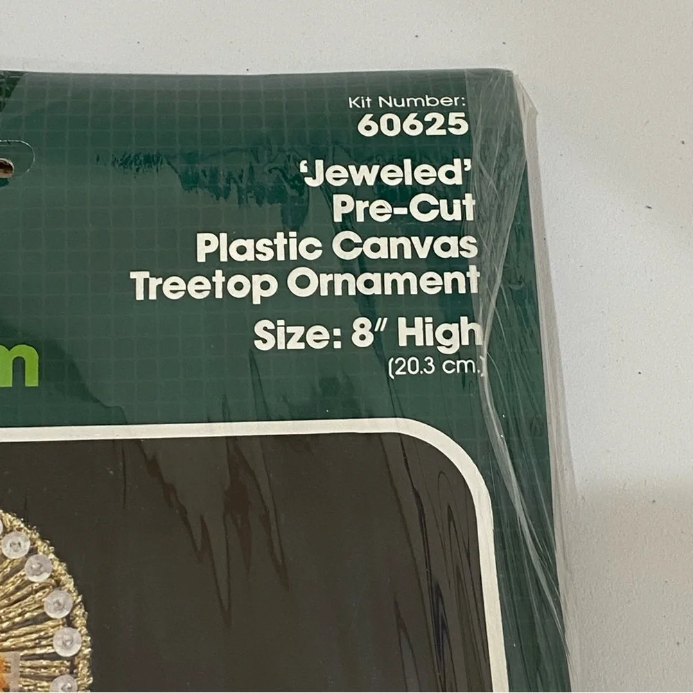Bucilla Christmas Heirloom Kit ANGELICA Plastic Canvas Tree 8” Topper 60625